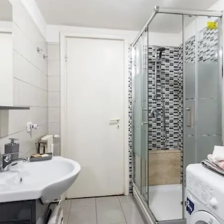 Apartment Marmorata Rome